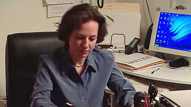 Helga Luest working journalist